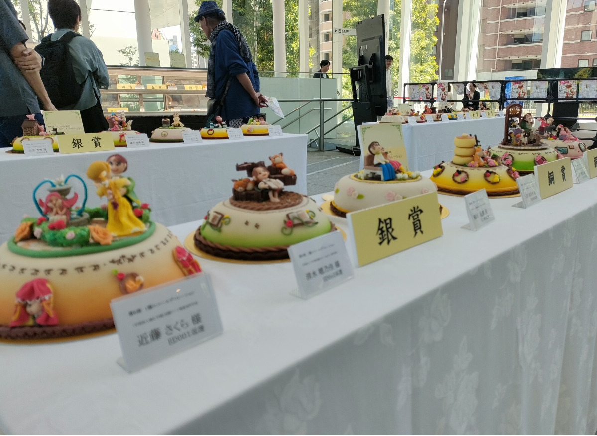 見た目が楽しい作品が並んだ