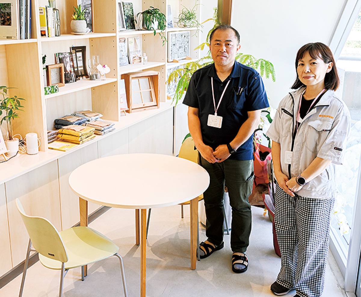 駅前賑わせる新店舗