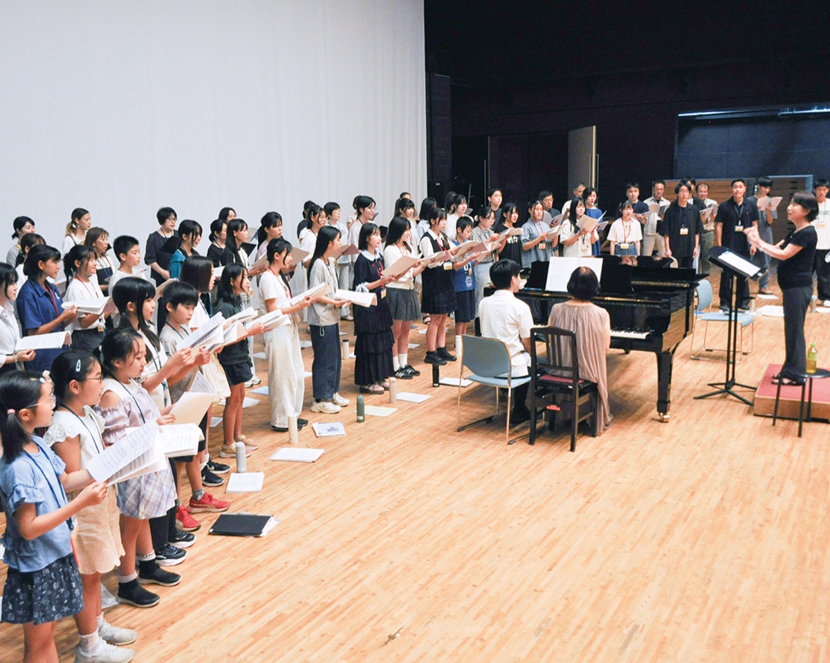 現役・卒団生、心一つに