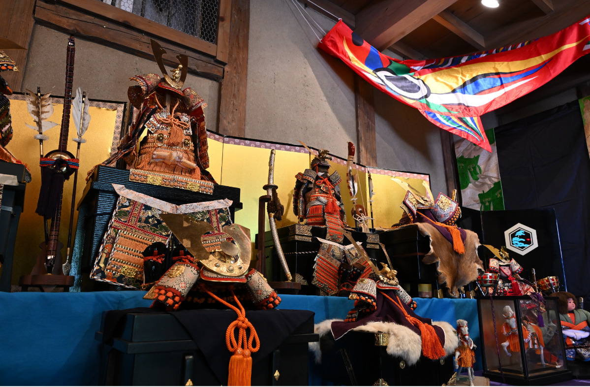 五月人形、兜の展示