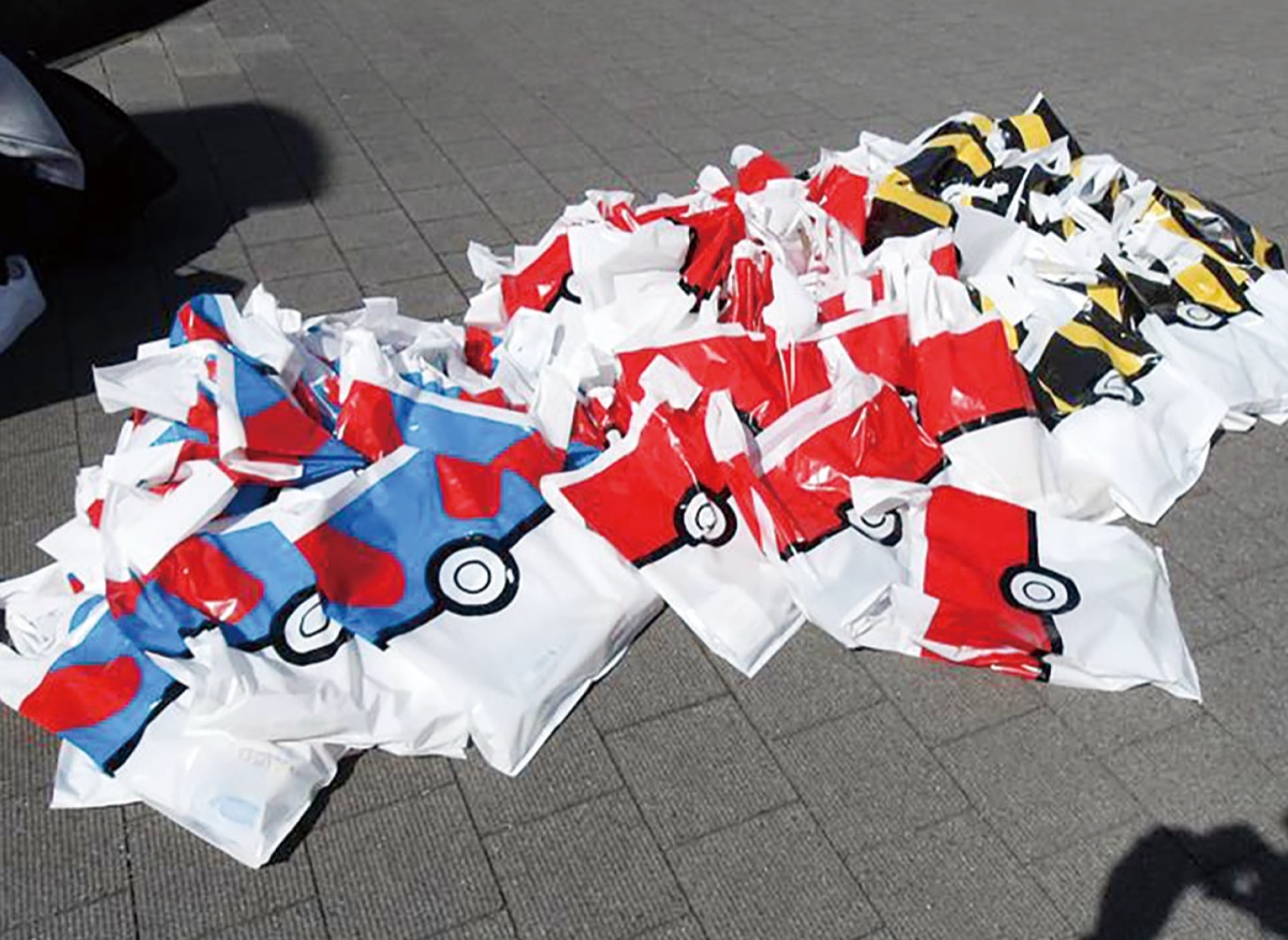 ポケモンのアイテム風にデザインされたゴミ袋