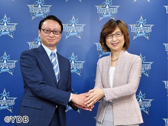 木村新社長（左）と南場智子オーナー