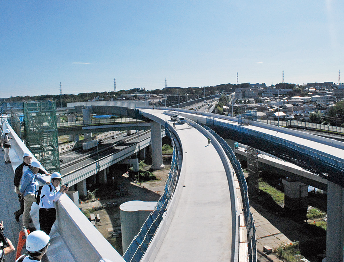 工事順調、来年３月開通へ