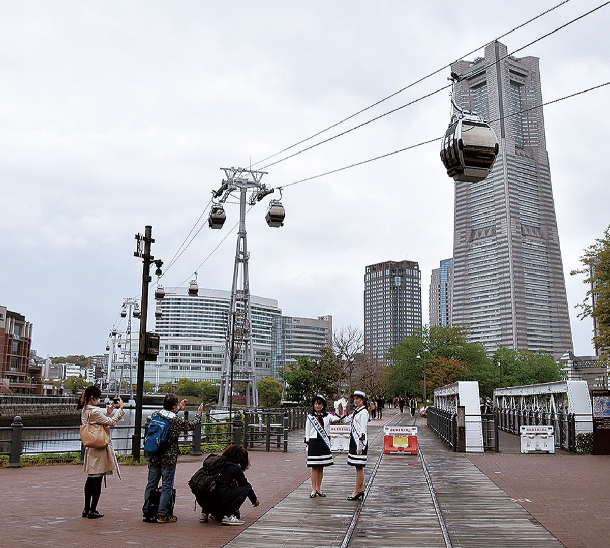 ロープウエーが運行開始