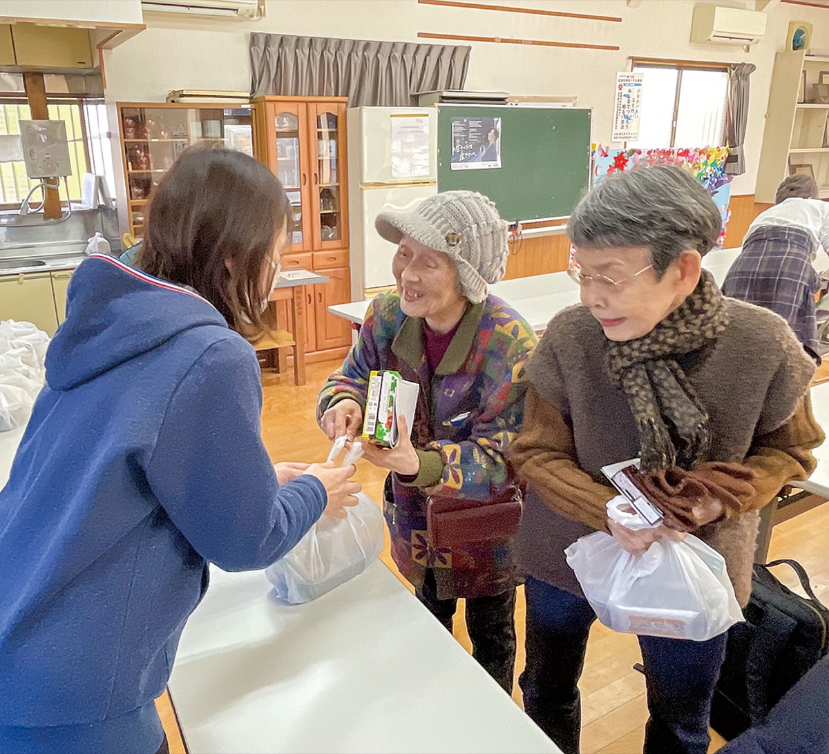 食事会に福祉団体が協力
