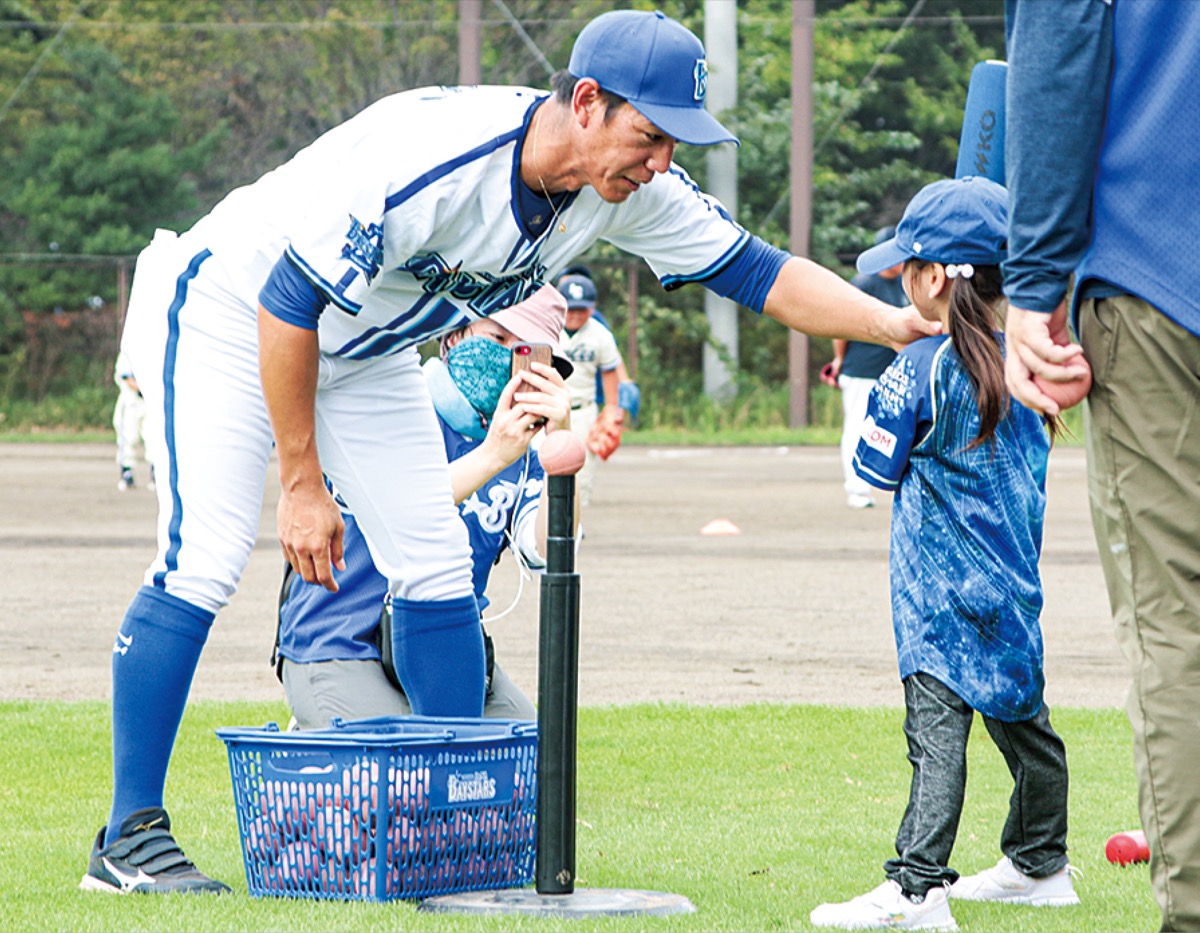ベイ荒波さんら野球指導