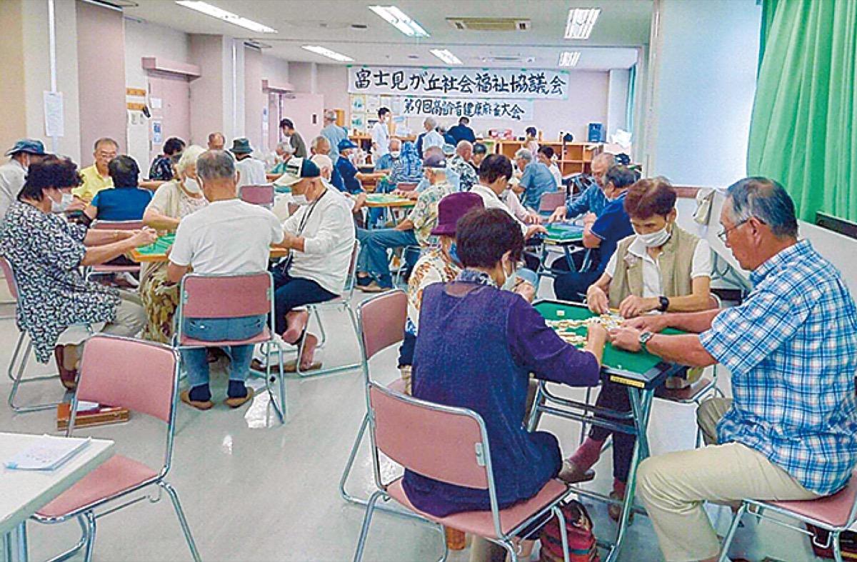 シニアが健康麻雀で親睦