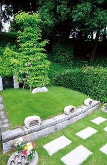 リーズナブルさが人気の樹木葬・散骨埋葬型「悠久の丘　合祀墓」（11万円から）