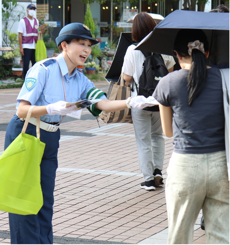 啓発物品を配布した