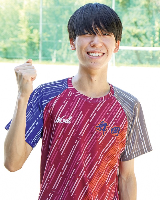 舞岡高陸上部・並木さん　夏の全国大会で疾走　８００ｍでは12位に