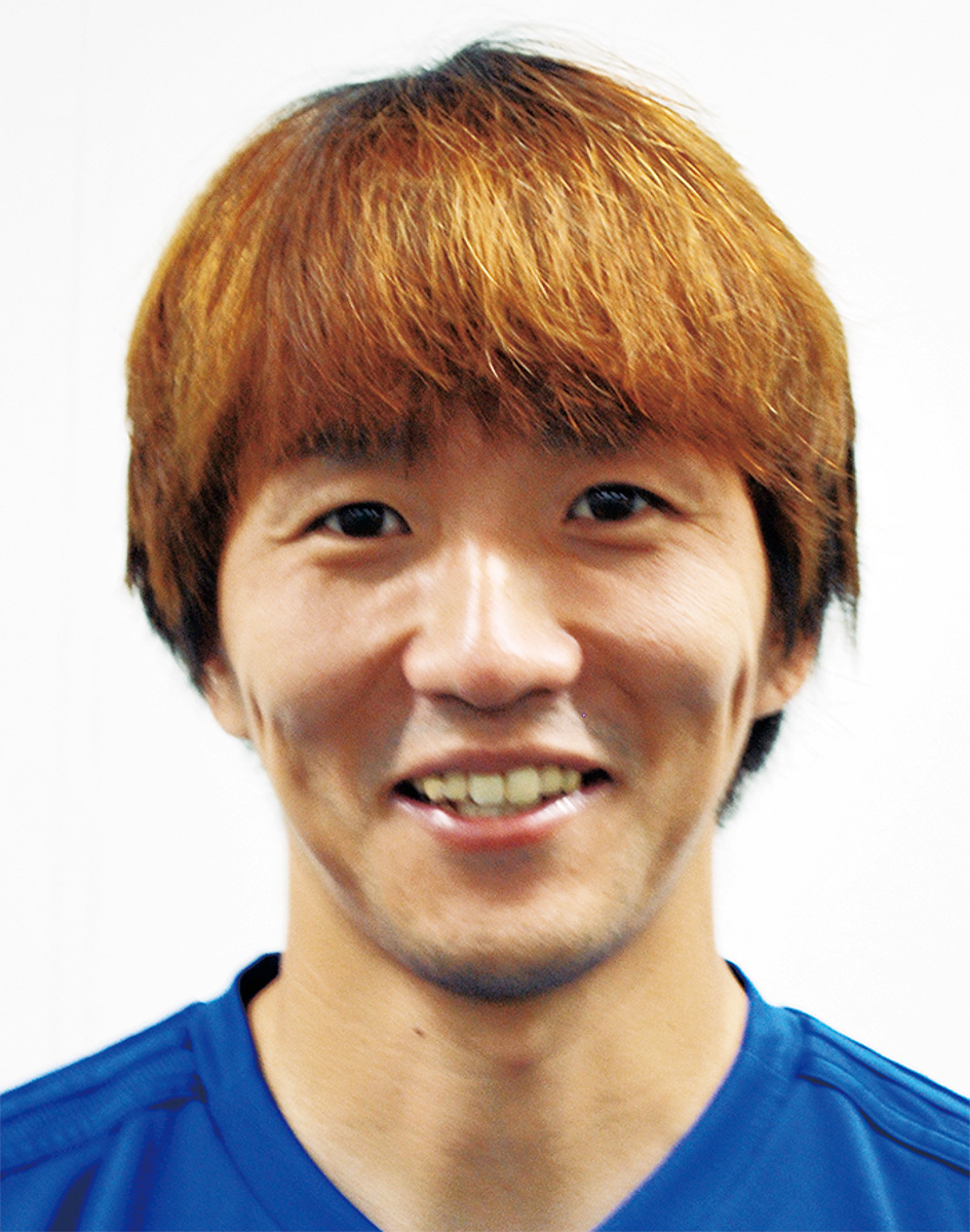 横浜F・マリノスで中心選手として活躍する 天野 純さん 西区在住 27歳