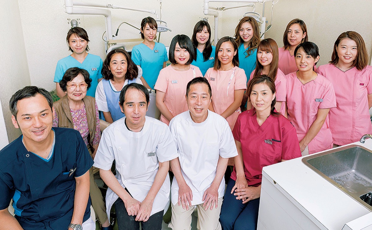 治療にあたるスタッフ