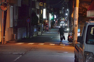 街路灯維持に揺らぐ