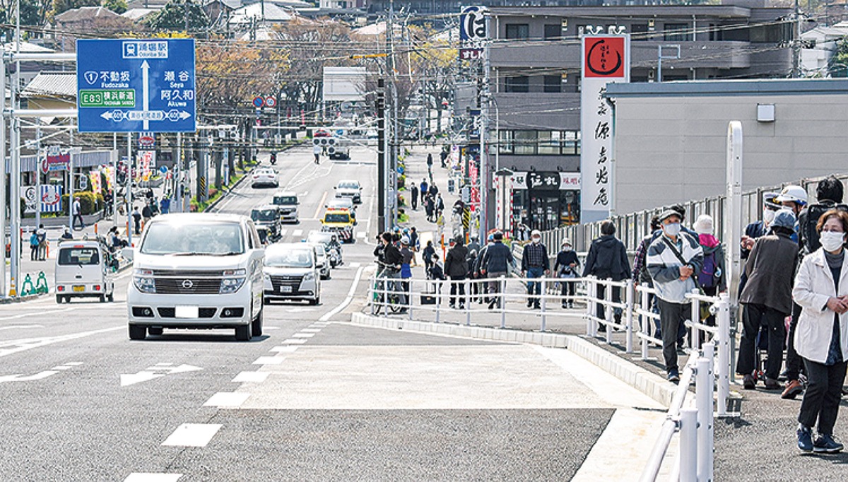 開通直後は近隣住民が「渡り初め」をした