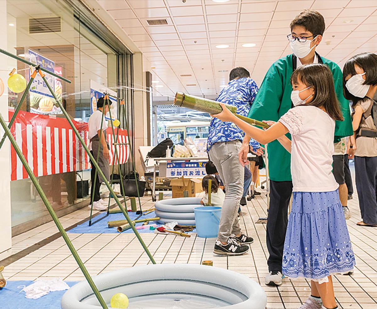 ｢竹の水鉄砲｣盛況