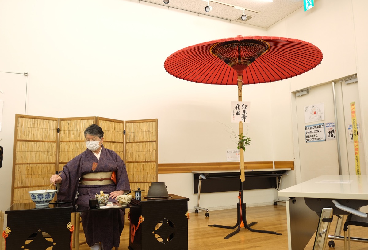 茶道部によるお点前