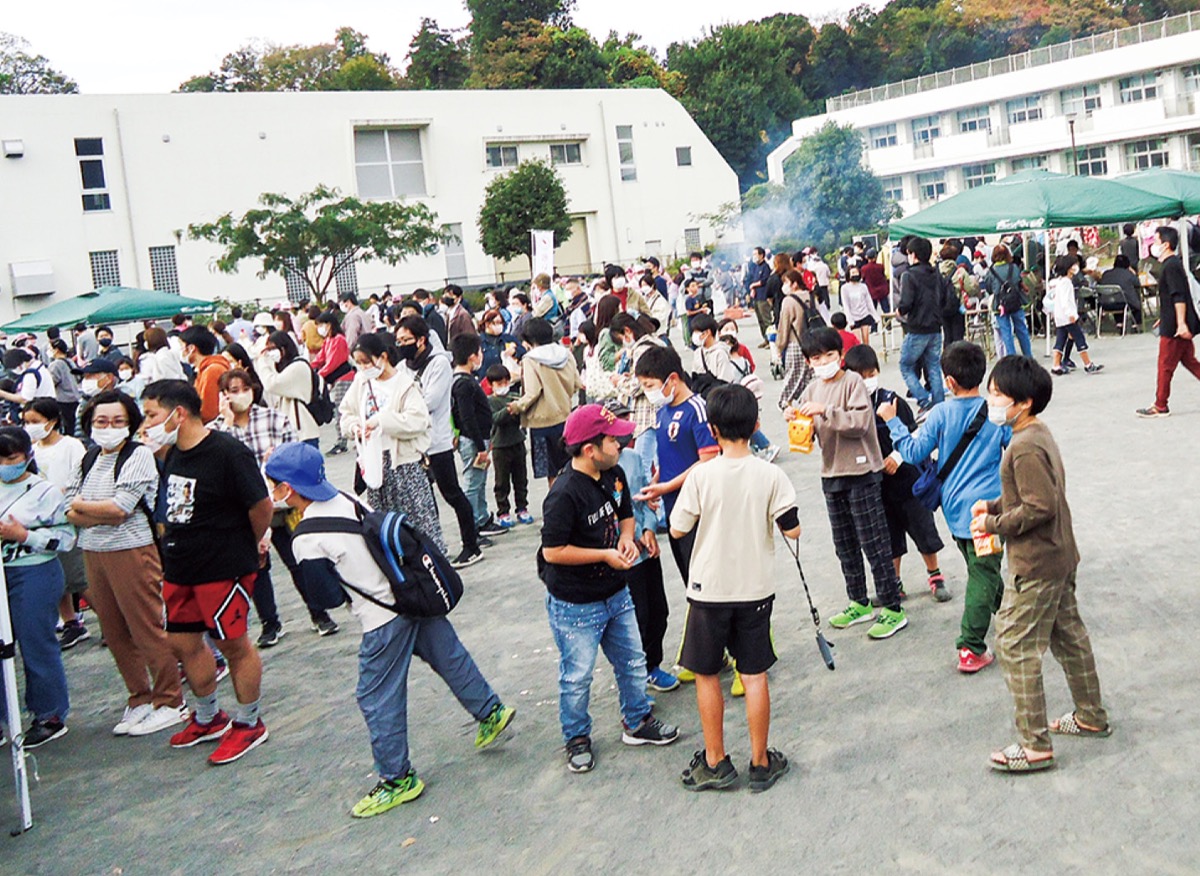 焼き芋まつりに800人