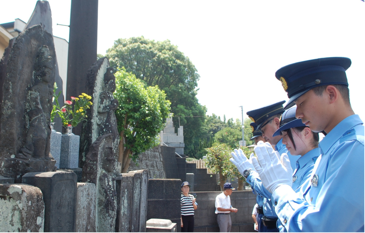 殉職警官を慰霊