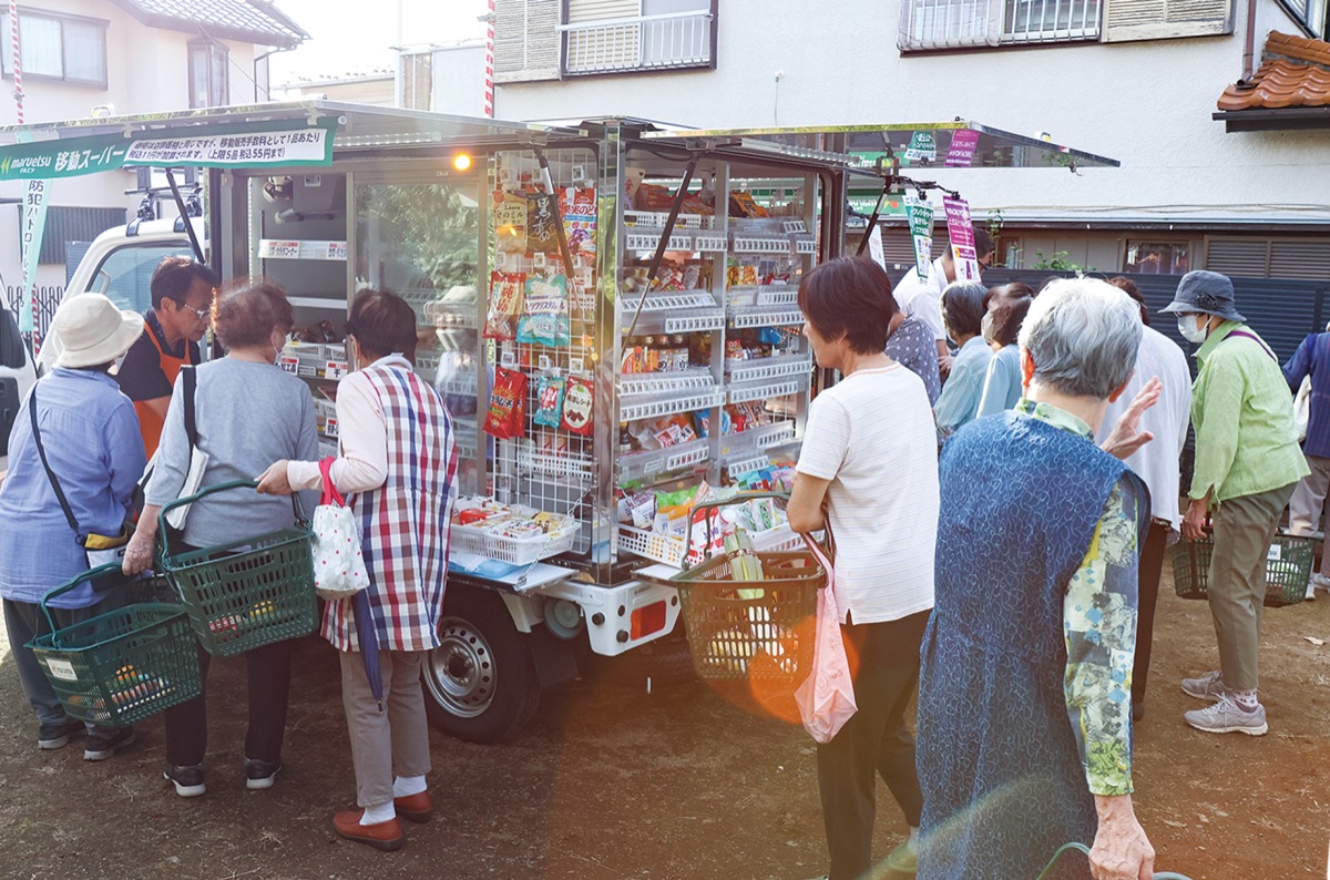11カ所に移動販売車巡回