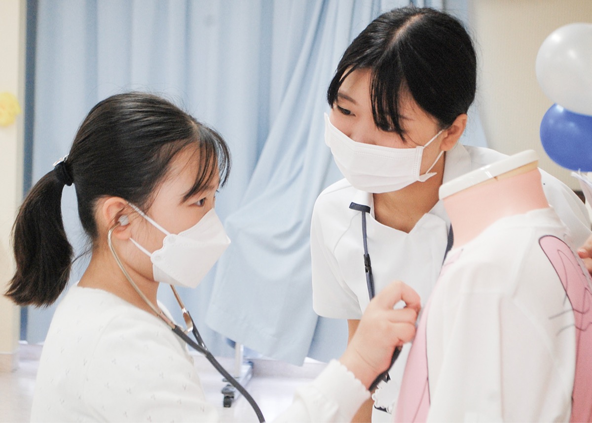 学園祭で地域交流深める