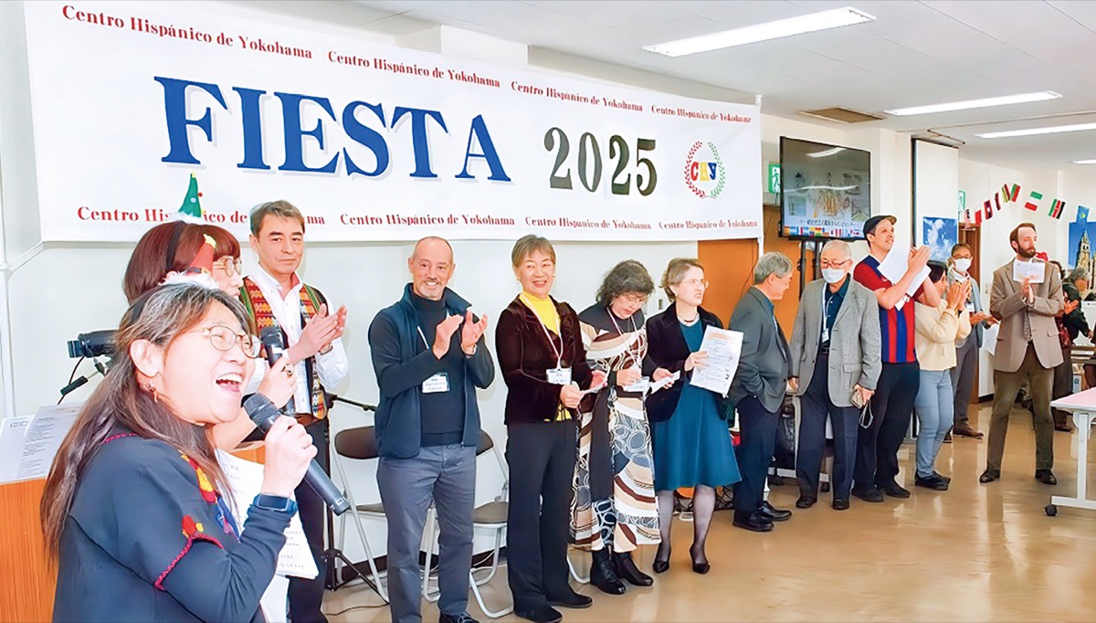 30周年を盛大に祝い