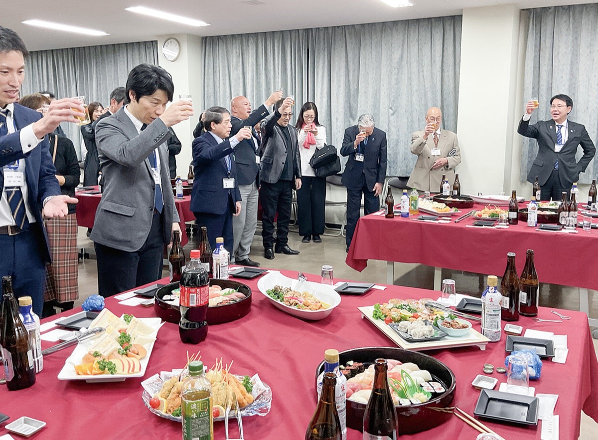 賀詞交換で交流深める