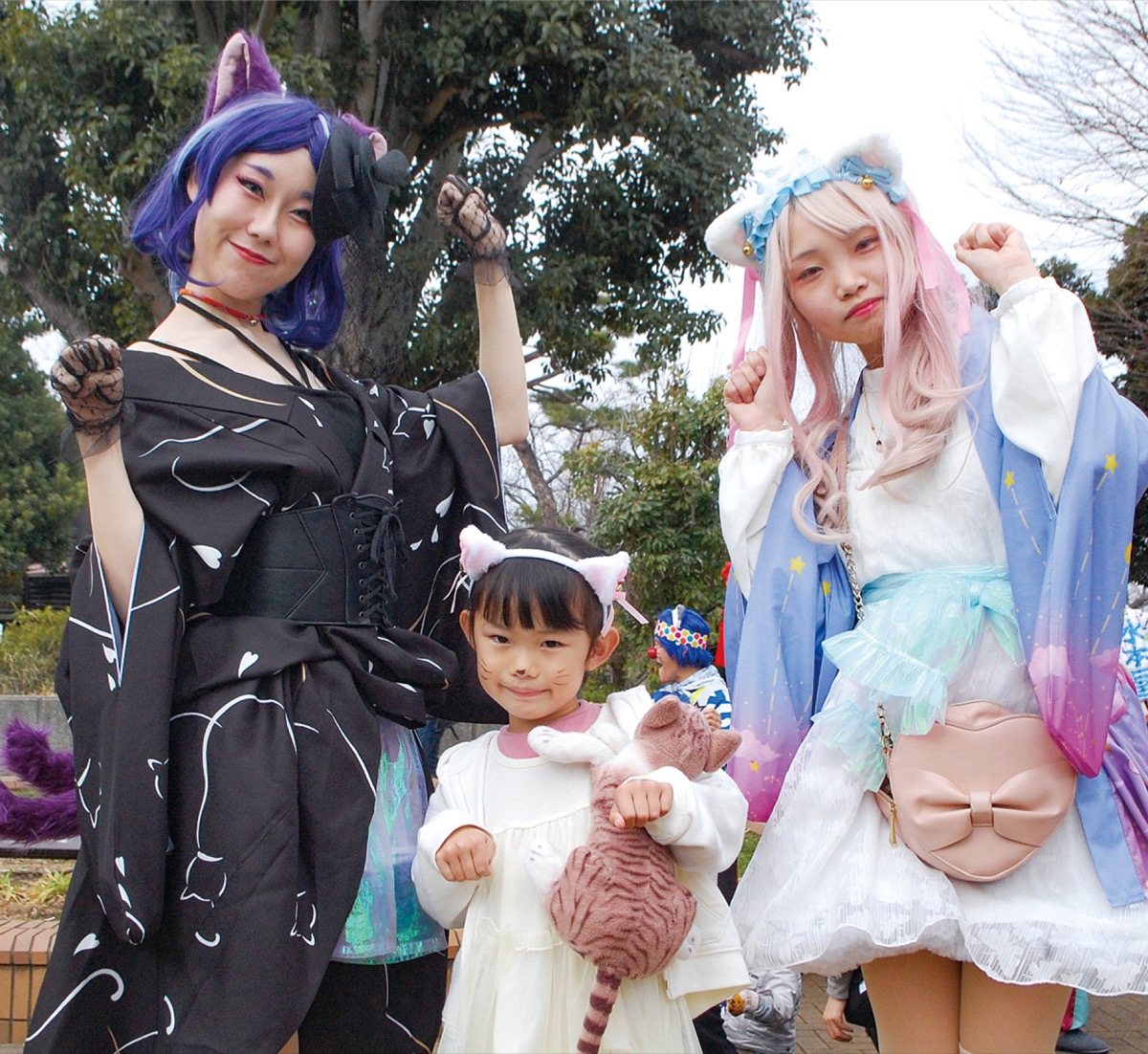 にゃんにゃんポーズでハイチーズ