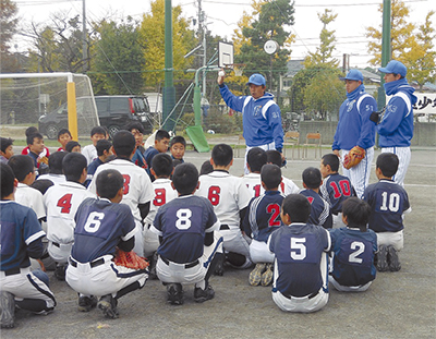プロと一緒に野球楽しむ