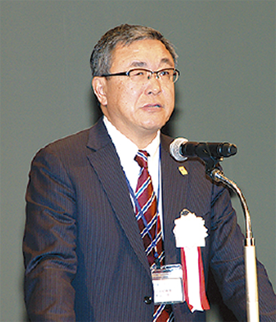 幼稚園大会に２５００人