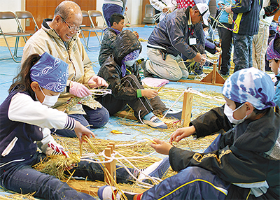 稲からわらじを手作り