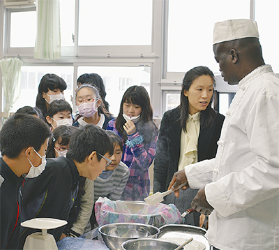 ブルキナファソの食を体験