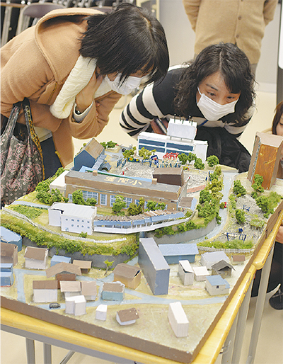 ジオラマでまちを再現