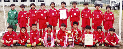 ８チームが熱く戦う