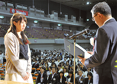 永年勤続者395人を表彰