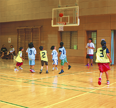 初の「３オン３」が盛況