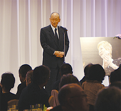 岩崎学園が奨学財団設立