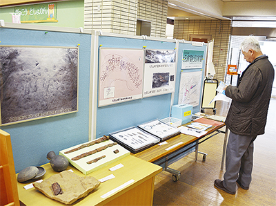 区内の遺跡を紹介