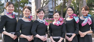 横浜スカーフ大使の６人