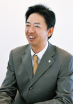 インタビューに応じる臼井謙介取締役。ウスイグループ7社の経営管理を担当している