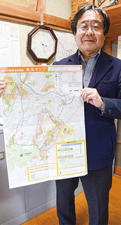 マップを持つ橋本会長