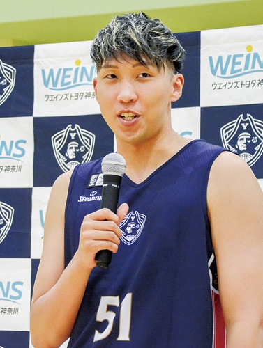 背番号51をつける兪選手