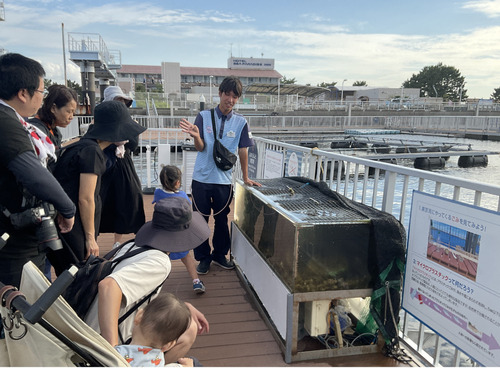 参加者に説明する同所の後藤智宏さん