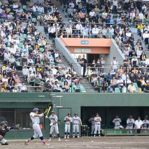 会場には平日にも関わらず約3500人の観客が集結