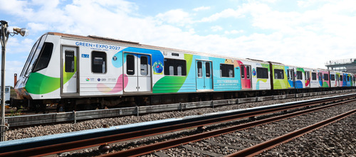 ラッピングトレインの外装（横浜市提供）