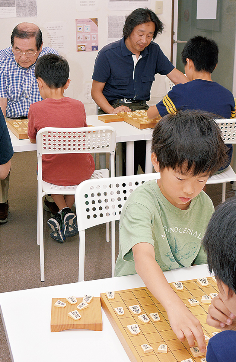 世代超え将棋で真剣勝負 金沢区初の区民大会 金沢区 磯子区 タウンニュース