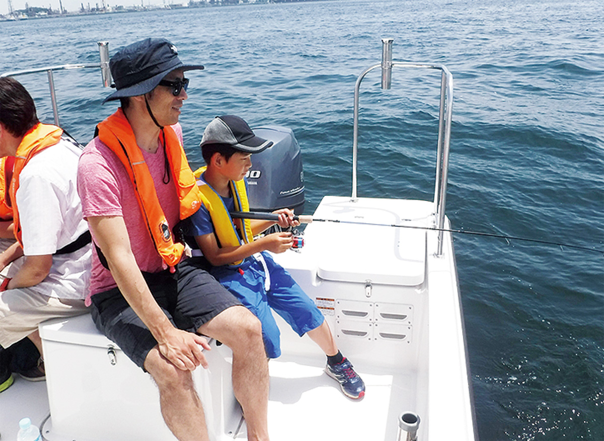 親子で海釣り体験