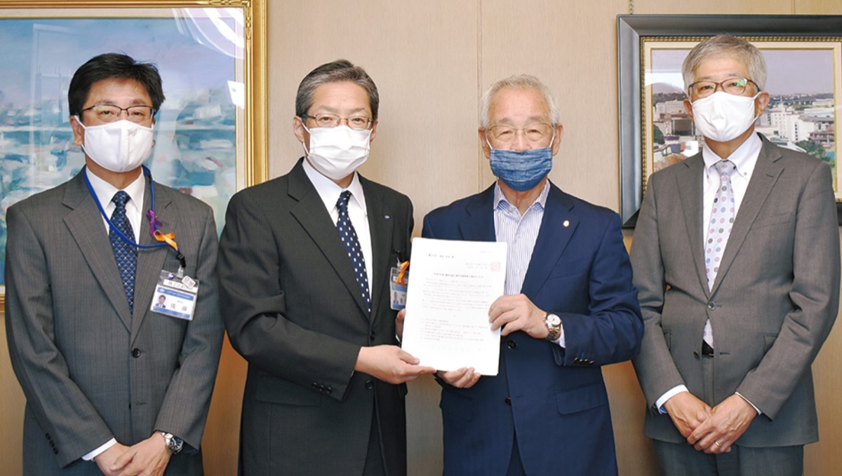 商議所が区に要望書 (写真2)