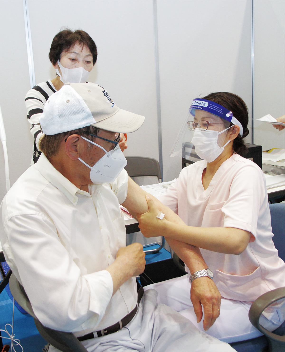 横浜市で集団接種開始、初日は混乱なし