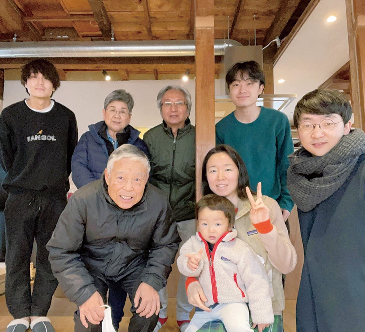 八景市場ＡＮＮＥＸに集まる関係者たち（平野代表提供）