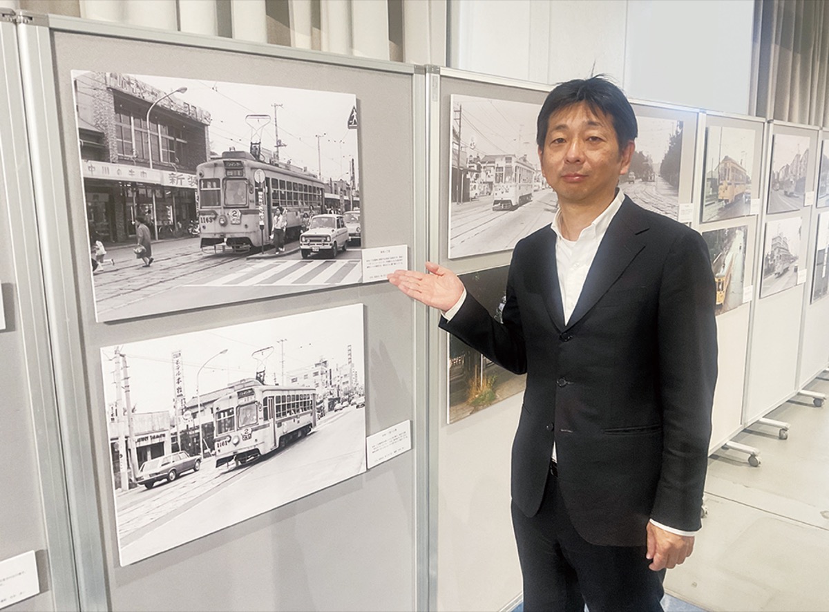 横浜市電保存館で廃止直前の市電が走る写真展